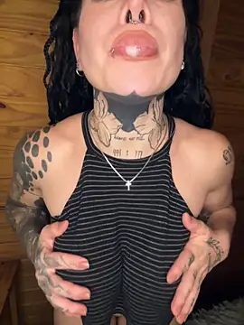 Babylulu b online show from March 3, 11:11 pm