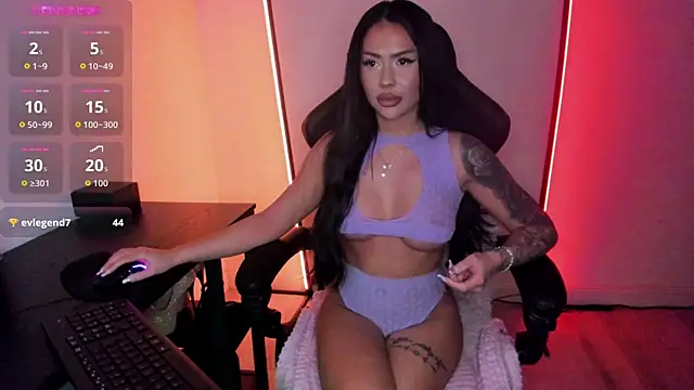 alisonrouge online show from December 18, 8:35 pm