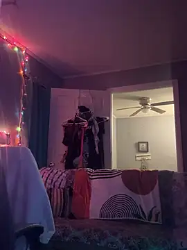 goddessmissmia online show from February 3, 6:40 am