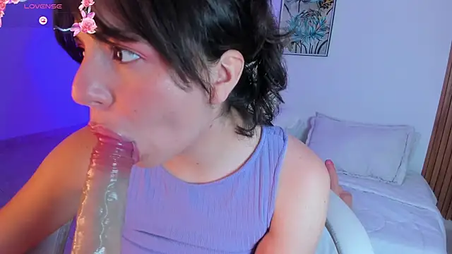 Manuela miller  online show from December 1, 9:50 pm