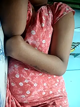 satisfiedgirl4 online show from October 28, 9:30 pm