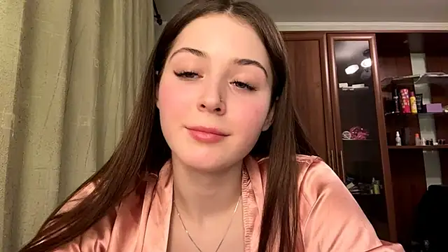 Adel strongwoman online show from March 31, 5:24 pm