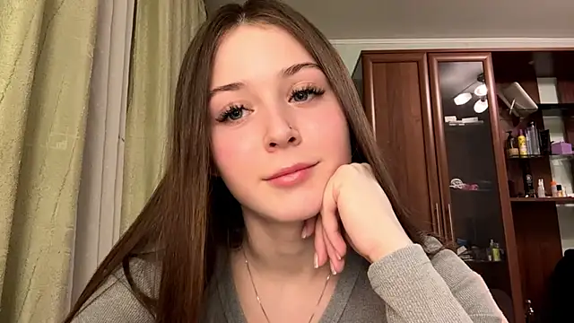 Adel strongwoman online show from March 17, 5:17 pm