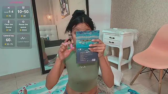 Miladiosa online show from October 5, 12:10 pm