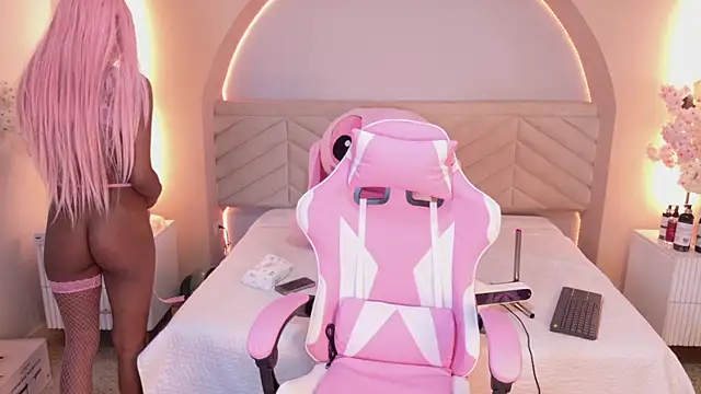 amy miller1 online show from March 2, 8:15 pm