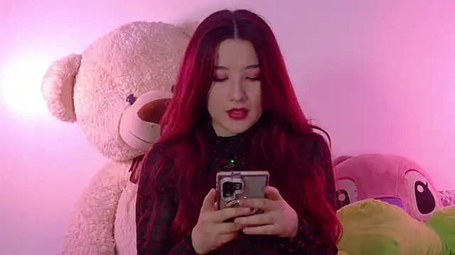 lunnaa  online show from February 13, 1:40 am