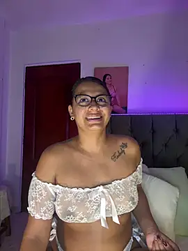 ema zoe online show from May 16, 1:19 am
