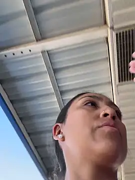 Sonnysoles online show from November 11, 8:06 pm