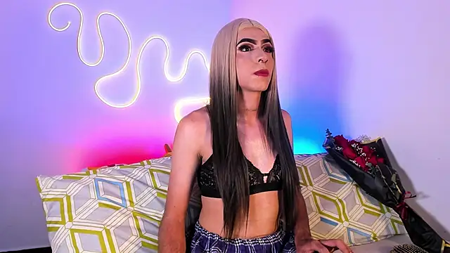 jade 200 online show from February 11, 2:47 am