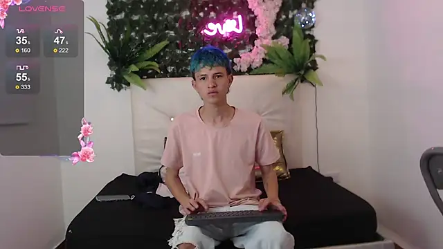 iam lukas   online show from October 2, 1:54 am