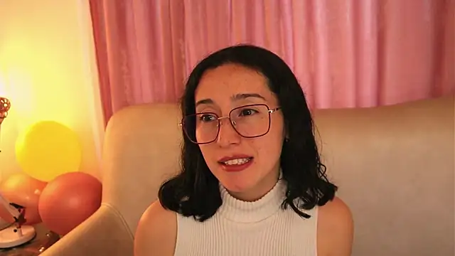 Ginevra esposito online show from May 27, 2:14 pm