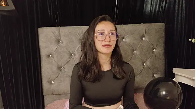 Ginevra esposito online show from September 18, 12:58 pm