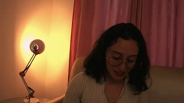 Ginevra esposito online show from May 29, 12:58 pm