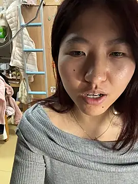 ououlovelove online show from April 14, 8:14 am