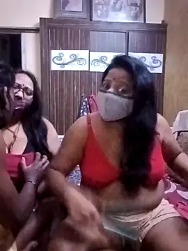 LoveOnStream online show from February 13, 1:13 pm