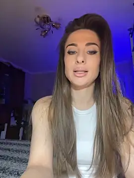Snapshot of _shadylady_ chatting on October 4, 4:33 pm  shadylady  online show from October 4, 4:33 pm