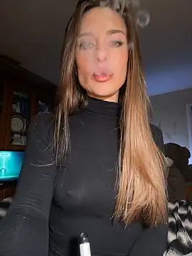 Snapshot of _shadylady_ chatting on October 24, 5:20 pm  shadylady  online show from October 24, 5:20 pm