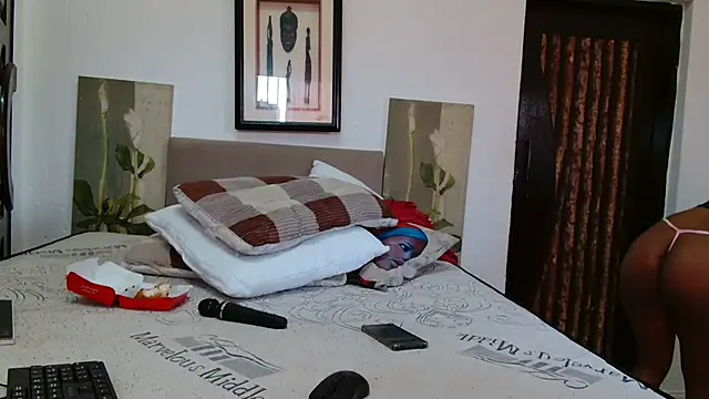 CandyNaynay online show from December 2, 7:54 am