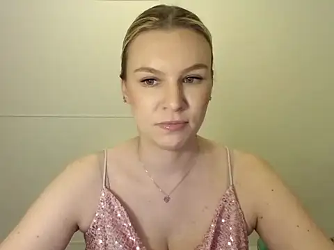 Snapshot of SadieBrilliance chatting on October 21, 6:12 pm SadieBrilliance online show from October 21, 6:12 pm