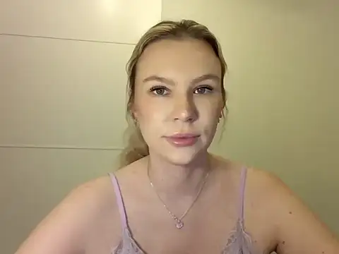 Snapshot of SadieBrilliance chatting on October 14, 6:10 pm SadieBrilliance online show from October 14, 6:10 pm