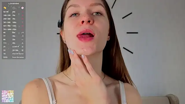 MinaMancilla online show from October 1, 4:39 am