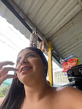 Isaa-Sweet online show from February 24, 4:05 pm