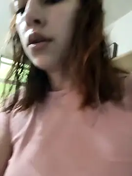 AlanaDesire online show from November 2, 3:15 pm