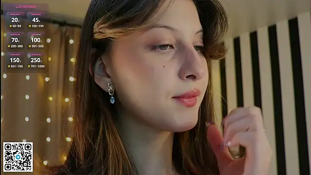 LorinaMaffitt online show from November 28, 6:11 pm