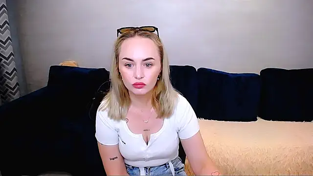 LiluMoon   online show from June 5, 11:38 am