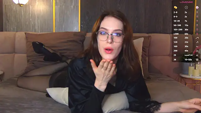 Snapshot of FrancesDay chatting on October 24, 5:47 am FrancesDay online show from October 24, 5:47 am