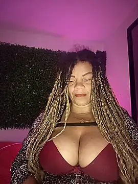 Eva Luxei online show from October 8, 8:40 am