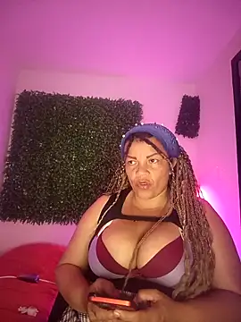 Eva Luxei online show from October 17, 12:30 pm