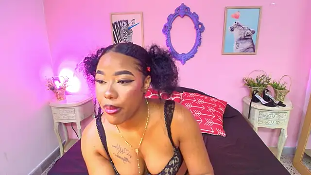 Snapshot of Nahomi_Rivera chatting on September 22, 12:58 pm Nahomi Rivera online show from September 22, 12:58 pm