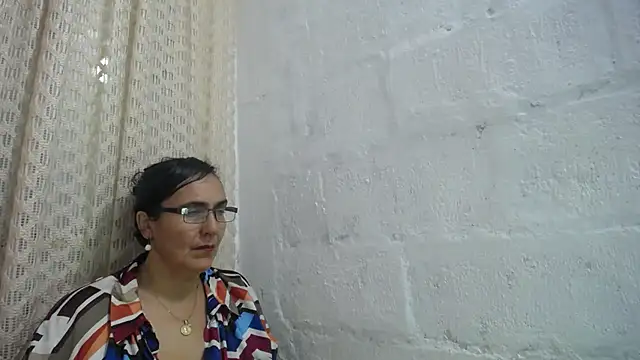 gabbyparker  online show from March 31, 6:24 am