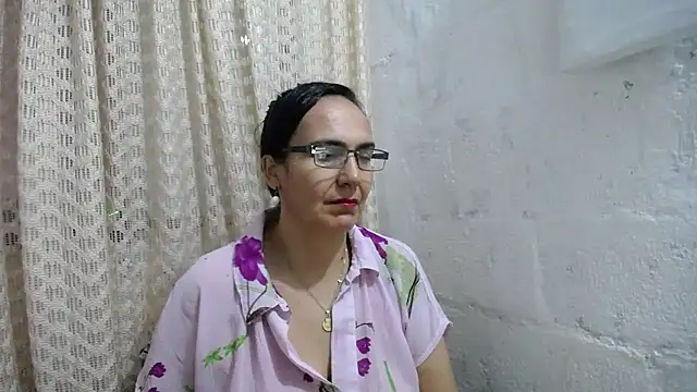 gabbyparker  online show from September 27, 11:28 am