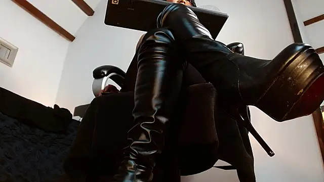 AlexandraSawyer online show from September 9, 1:33 pm