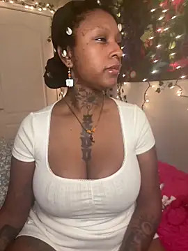 MistiSavannah online show from March 19, 12:37 am