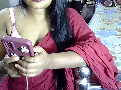 Nusrat Faria07 online show from September 19, 9:03 pm