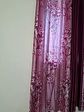 YourToxicBae online show from April 17, 8:16 am