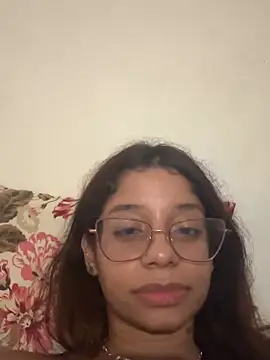 FadaPerigosa online show from April 4, 3:27 am