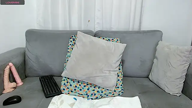 Snapshot of carolinefantasy_ chatting on October 7, 6:56 pm carolinefantasy  online show from October 7, 6:56 pm