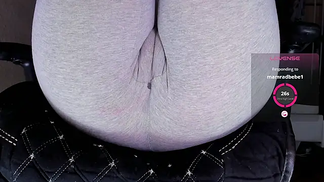Snapshot of Cameltoe_squirt_inPants chatting on October 23, 4:02 pm Cameltoe squirt inPants online show from October 23, 4:02 pm