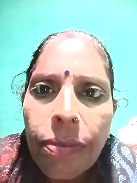 Snapshot of Suhana_pandit chatting on October 10, 11:09 pm Suhana pandit online show from October 10, 11:09 pm