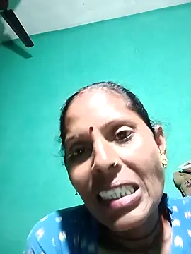 Snapshot of Suhana_pandit chatting on September 12, 10:28 pm Suhana pandit online show from September 12, 10:28 pm