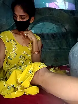 priyastrip314 online show from April 14, 6:19 pm