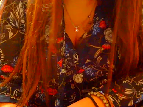 mayalove890 online show from May 1, 10:29 am