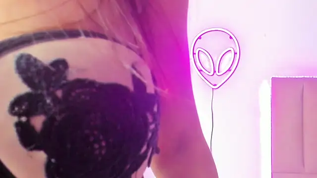 CandyAinsley online show from September 15, 6:15 pm