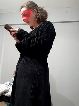 Maskelihatun online show from January 7, 7:50 pm