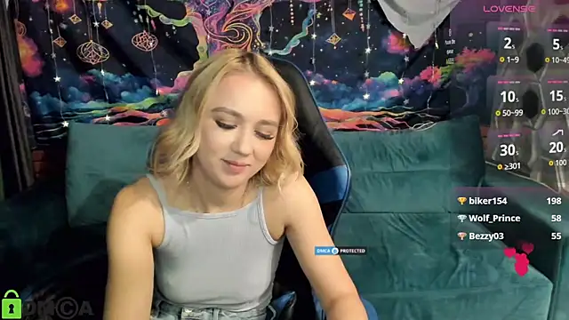 CrystalGirl99 online show from December 21, 12:53 pm