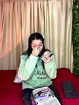 stepha   online show from September 11, 11:32 am